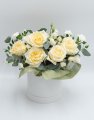 Композиция №49 из роз и гвоздик кустовых