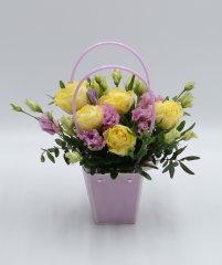 Композиция №120 из тюльпанов пионовидных и эустомы
